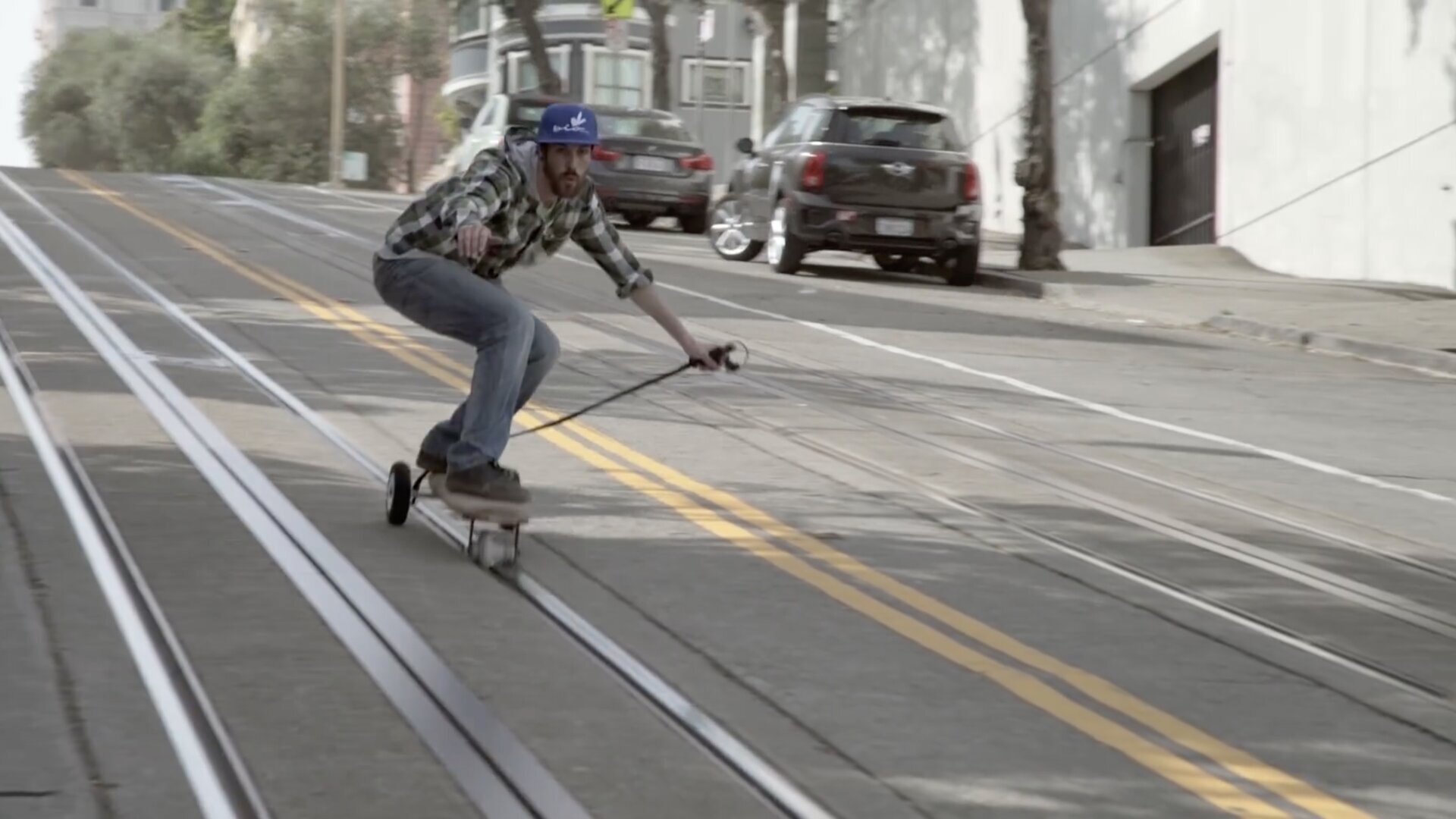 Cobblestone Riders — FuelTV.fr 22:45